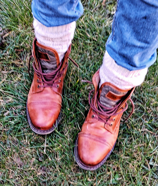 DONEGAL SOCKS Mid Calf Pure and soft Irish Traditional 100% Wool Colour Brown Size 3-5