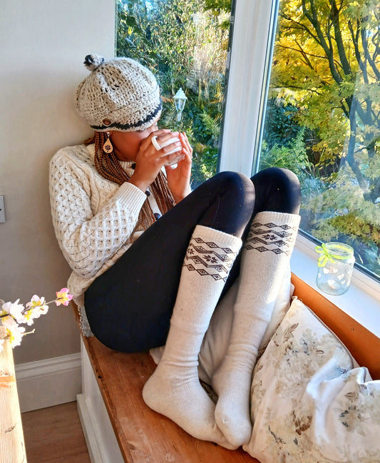 SILK ROAD BAZAAR Mongolian Sheep's Wool Thigh-High Socks - Light -White Adult