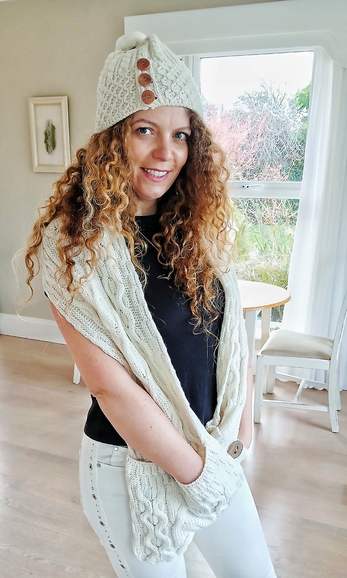 IRISH GLENBEIGH ARAN Pure 100% Irish Wool CAPE - CREAM - One size