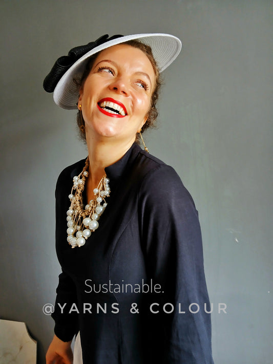 An Elegant “Saucer” Fascinator Hat By Max Alexander of Australia