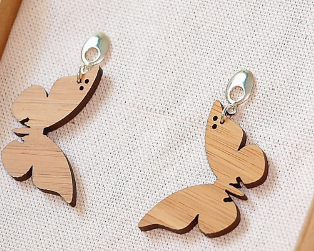 MONAI Beautiful Teardrop Shaped Floral Natural Bamboo Wooden Earrings