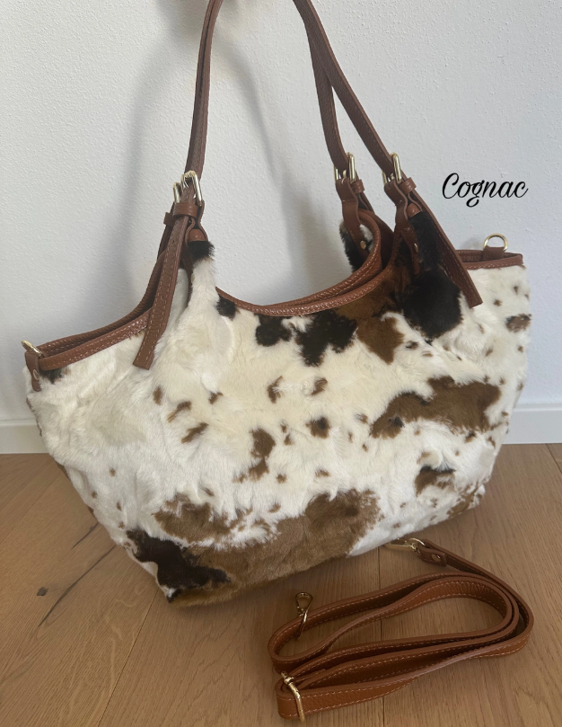 A Lovely Zhade Pure Italian Leather Animal Print Tote Bag Black