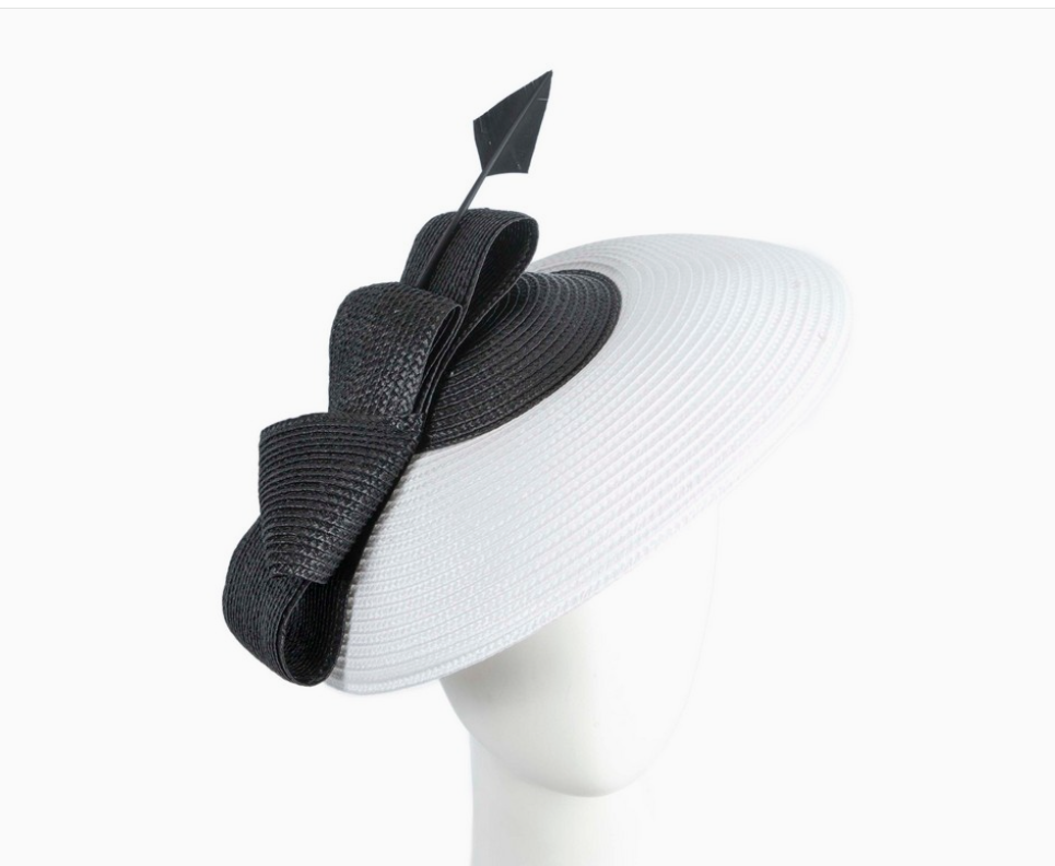 An Elegant “Saucer” Fascinator Hat By Max Alexander of Australia