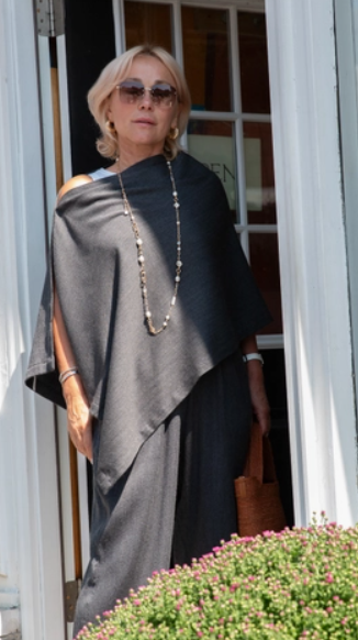 VIKOLINO Merino Wool Stylish Poncho Colour Blue / Teal