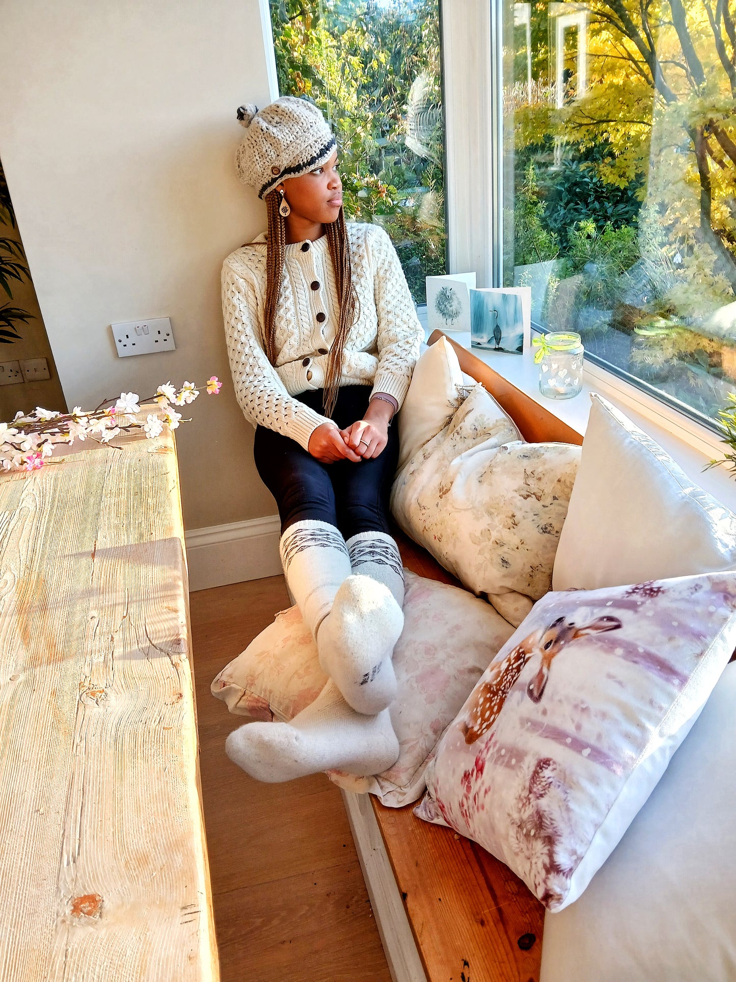 SILK ROAD BAZAAR Mongolian Sheep's Wool Thigh-High Socks - Light -White  Adult