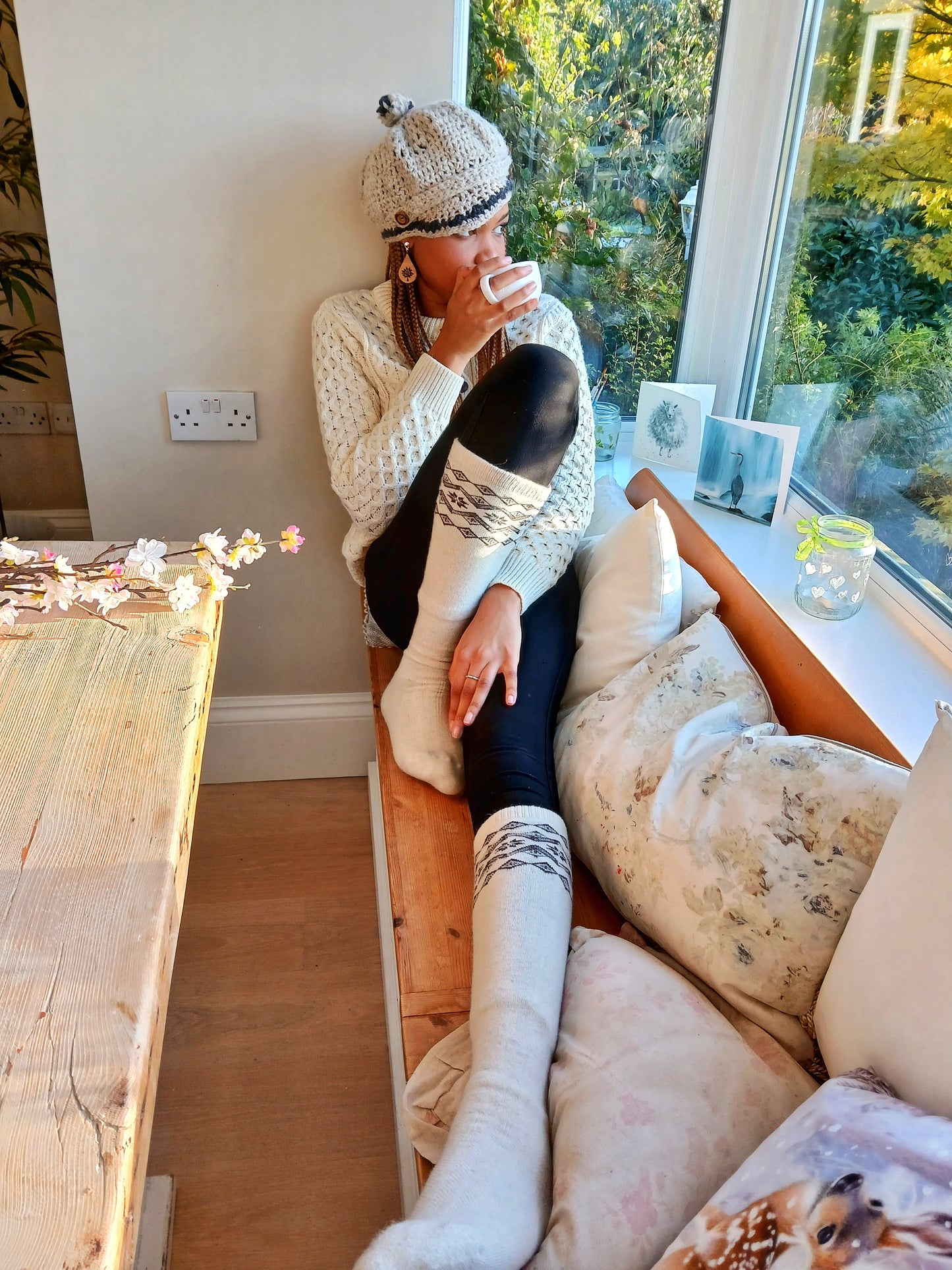 SILK ROAD BAZAAR Mongolian Sheep's Wool Thigh-High Socks - Light -White  Adult