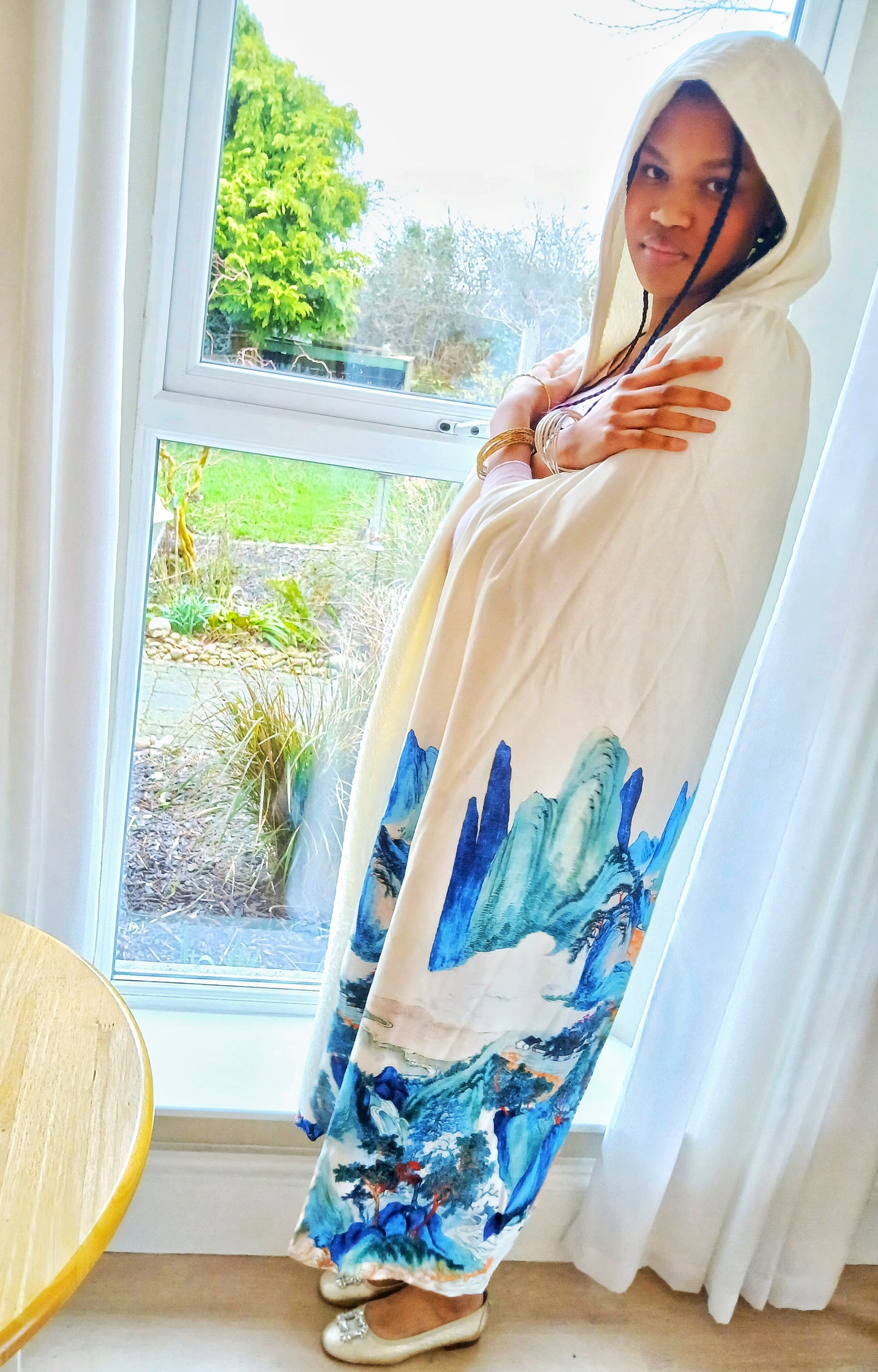 A Winter Favourite Unisex Thickened Vintage White Printed  Maxi over Cape with Hood Free Size
