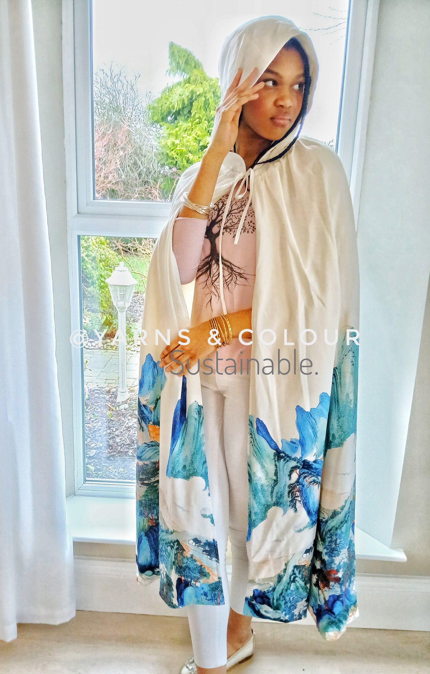 A Winter Favourite Unisex Thickened Vintage White Printed  Maxi over Cape with Hood Free Size