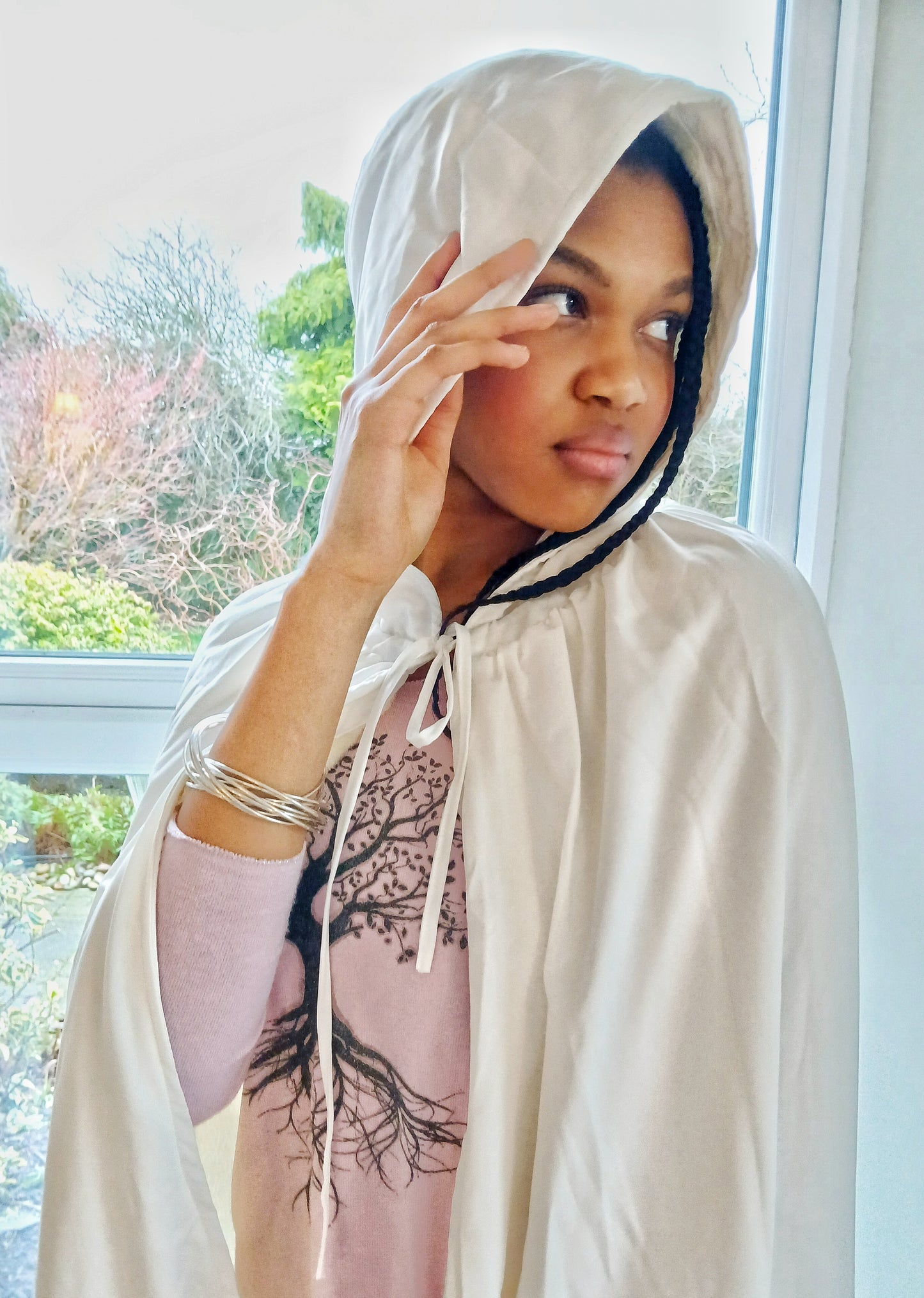 A Winter Favourite Unisex Thickened Vintage White Printed  Maxi over Cape with Hood Free Size