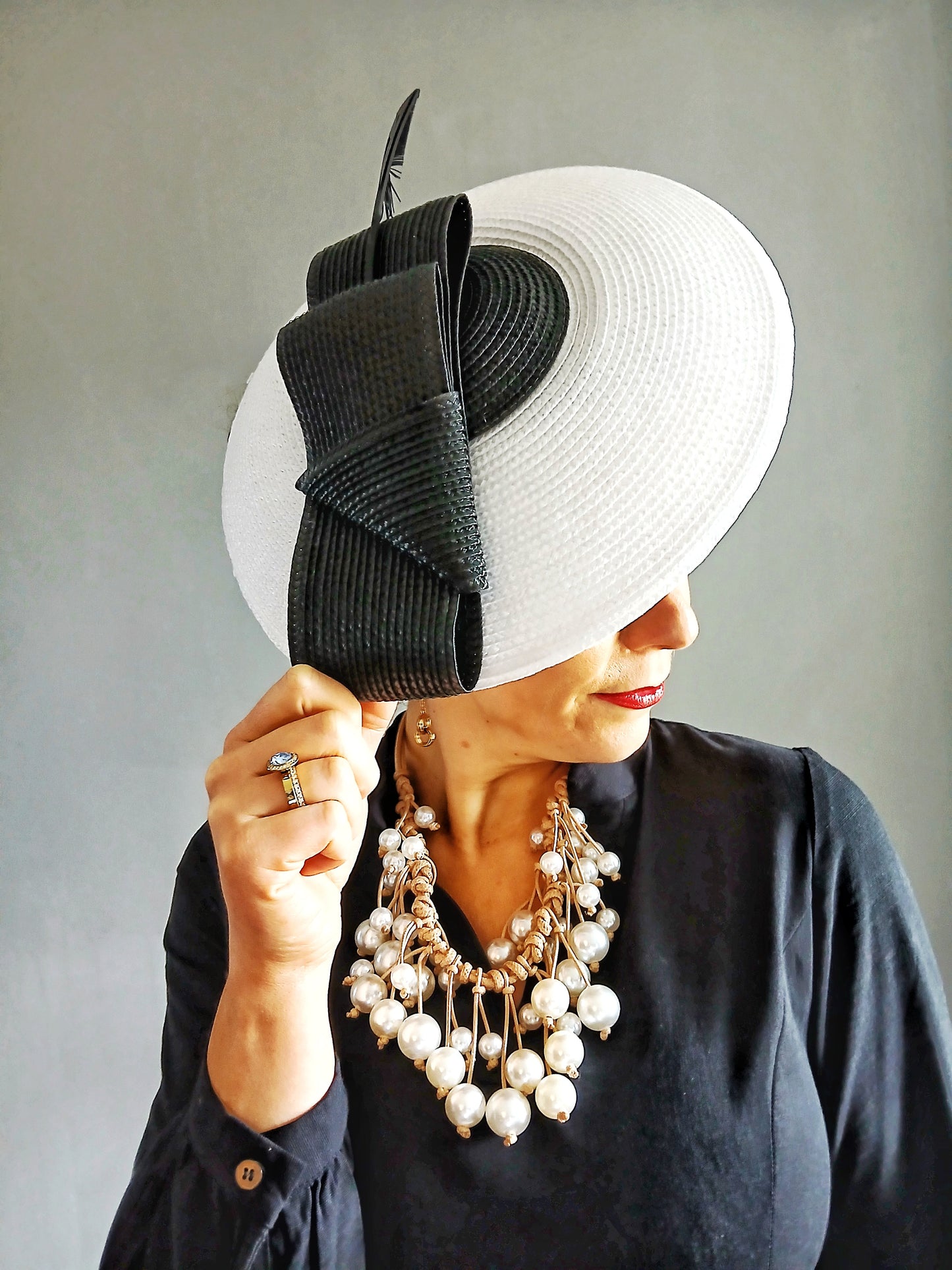 An Elegant “Saucer” Fascinator Hat By Max Alexander of Australia