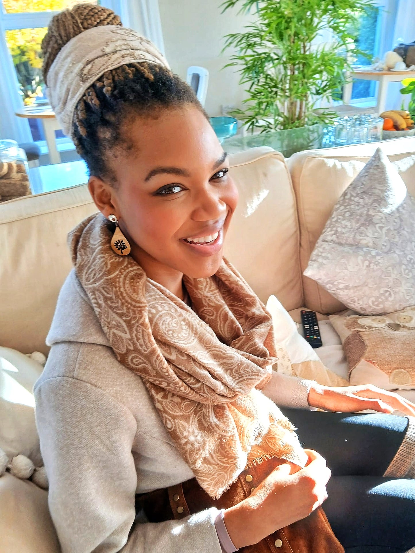 MONAI Beautiful Teardrop Shaped Floral Natural Bamboo Wooden Earrings