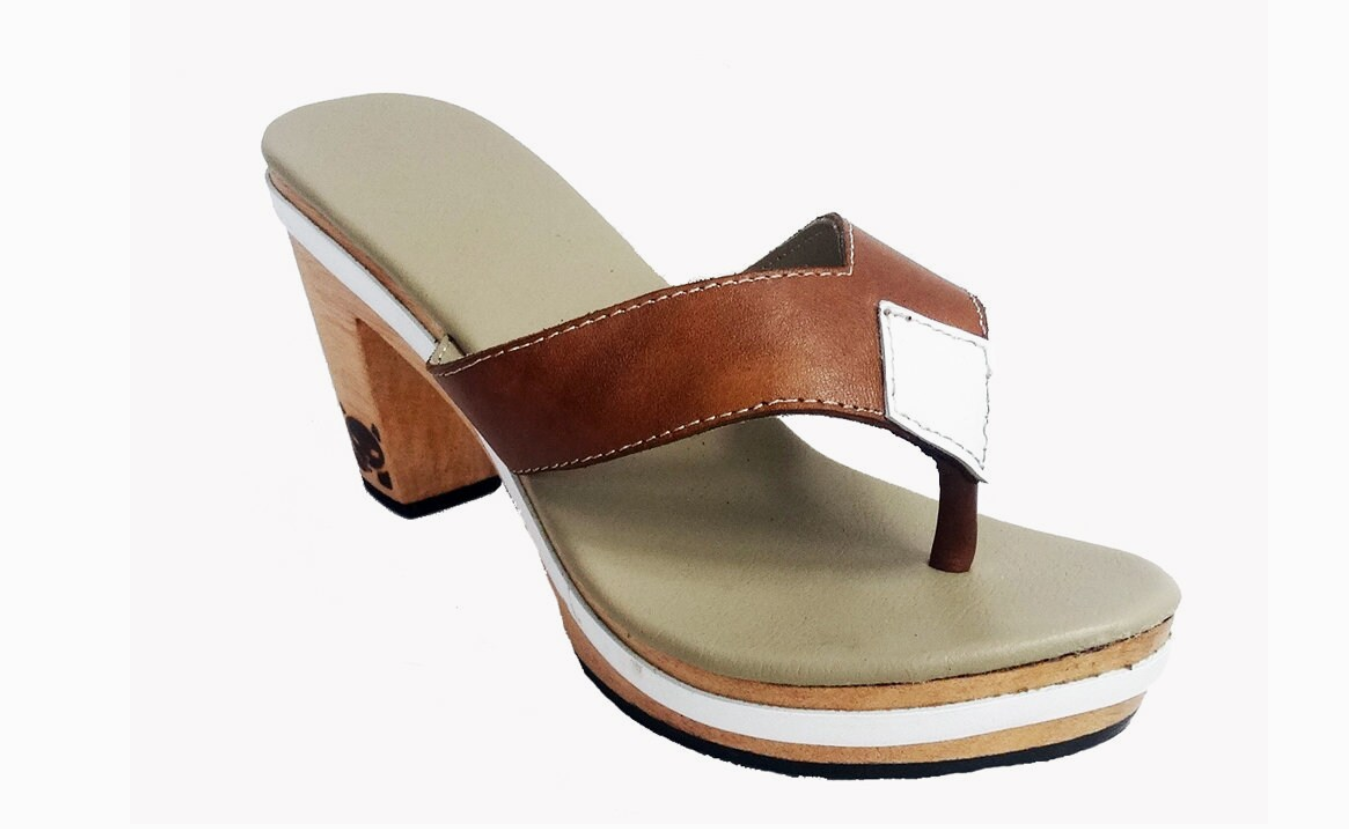 OMES Clog Slippers Jonas: Stylish Handmade Mules Sandals with Wooden Platform. Brown and White Leather