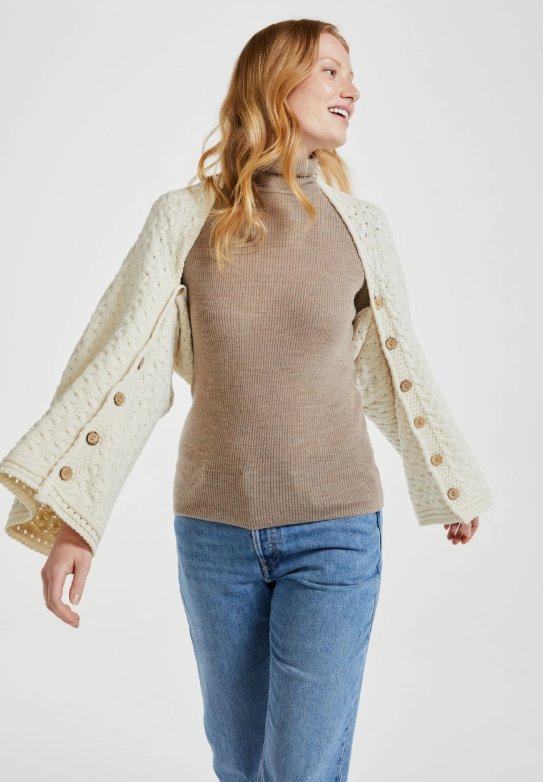 IRISH GLENBEIGH ARAN  Pure 100% Irish Wool CAPE - CREAM - One size