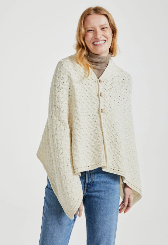 IRISH GLENBEIGH ARAN  Pure 100% Irish Wool CAPE - CREAM - One size