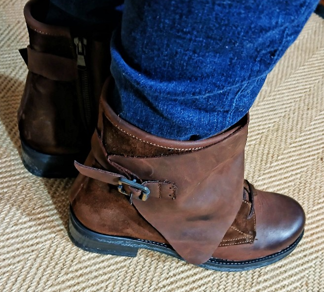 ECCELLENZA DONNA Venezia Black Anckle Boot Italian Leather Boots