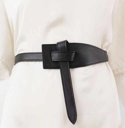 CECILE WANG Turni-in Genuine Italian Leather Belt  Colour Black One Size